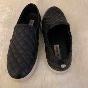 Steve Madden Slipons